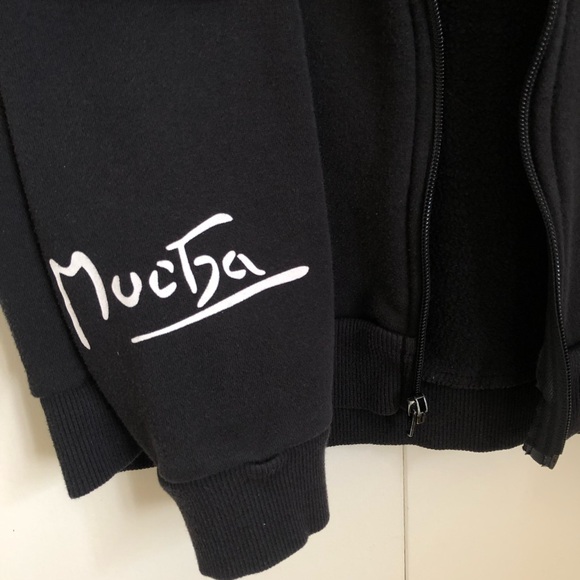 Alphonse Mucha x Forever 21 Zipped Hoodie Printed with Stained-Glass Window - Picture 8 of 8